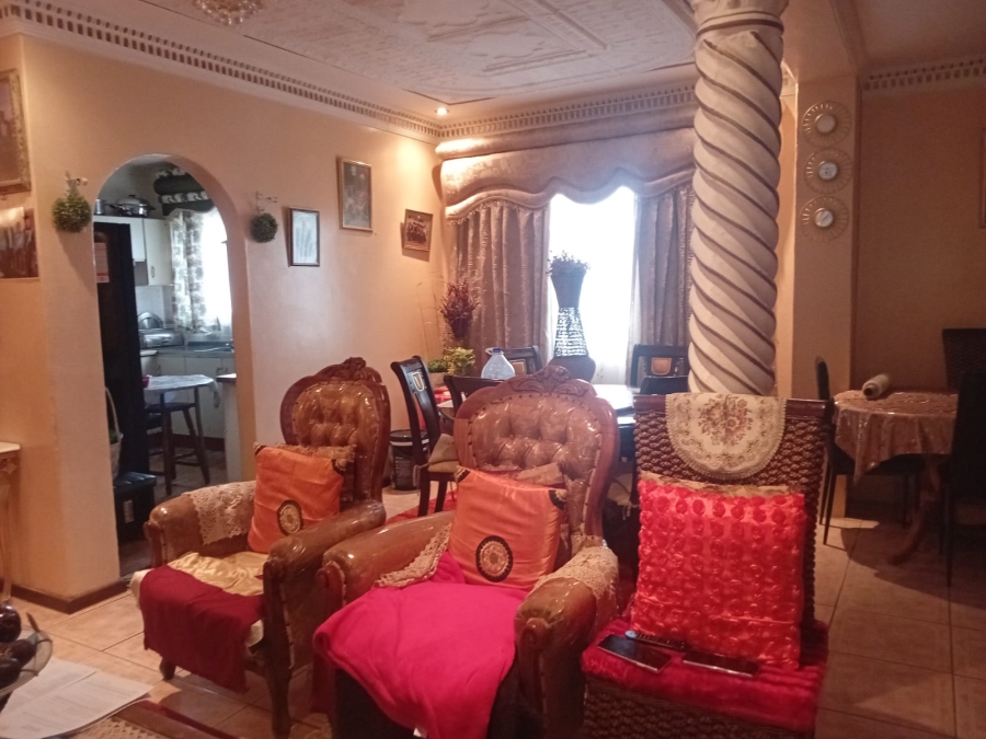3 Bedroom Property for Sale in Kwa Nobuhle Eastern Cape